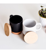 Kubek ceramiczny z bambusową przykrywką Giulia, czarny